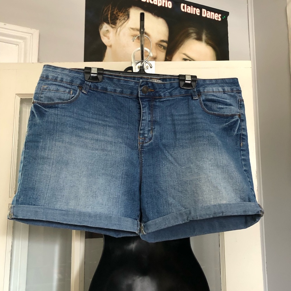Ladies waist 36